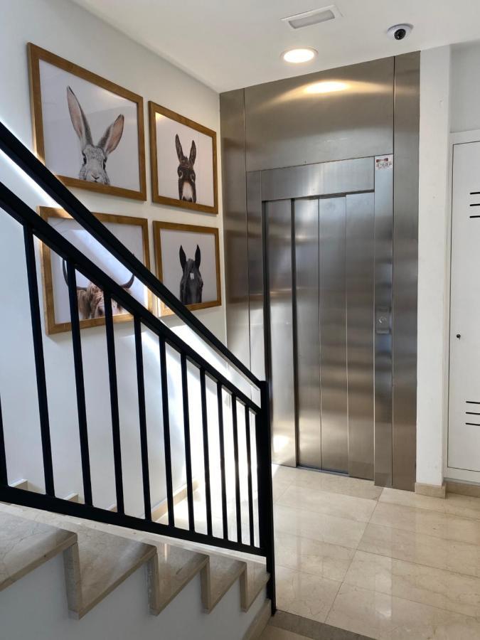 Barcelona Touch Apartments - Progres L'Hospitalet de Llobregat Esterno foto