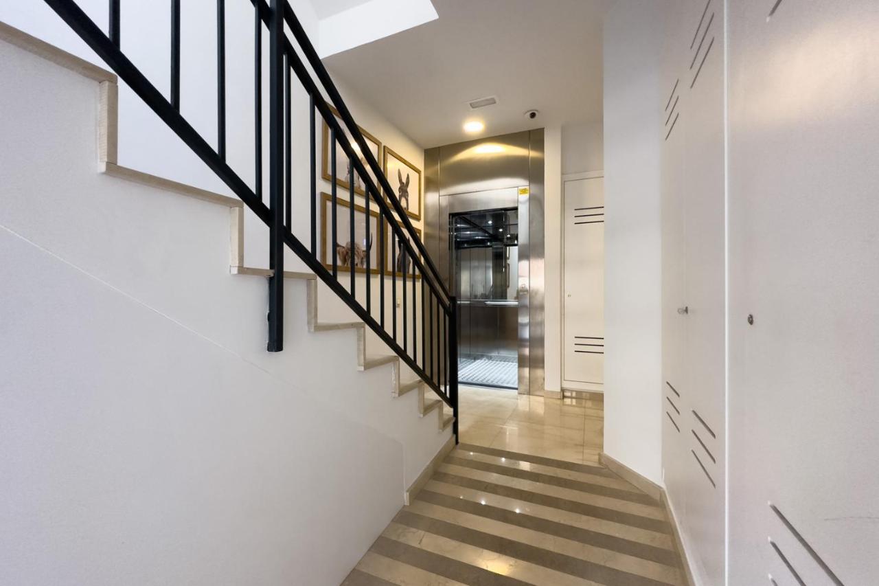 Barcelona Touch Apartments - Progres L'Hospitalet de Llobregat Esterno foto